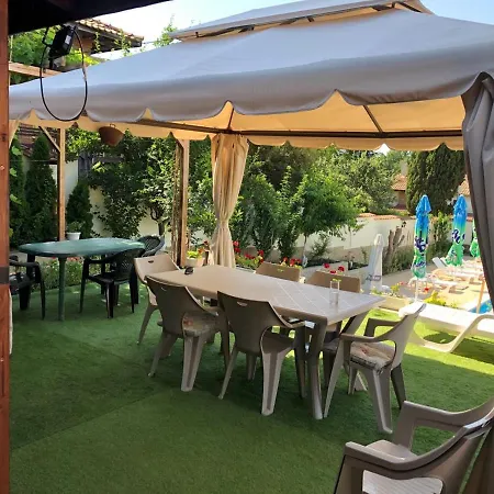 Πανσιόν Villa Iva *